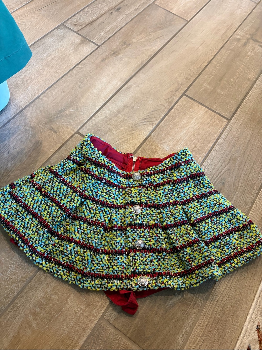 Akira tweed mini skirt size small waist 24”, Length 10”